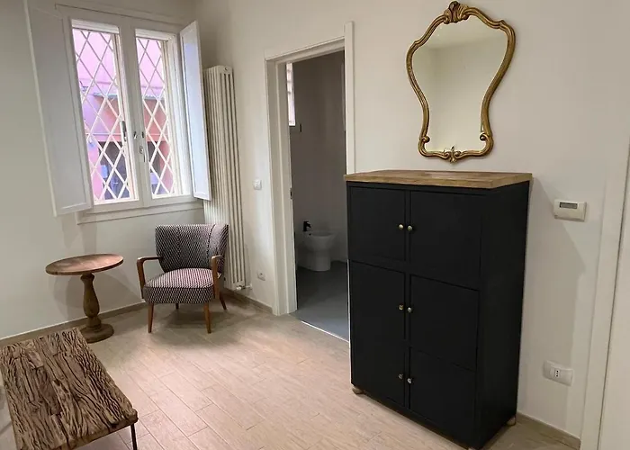 Corte Irnerio, Center דירה