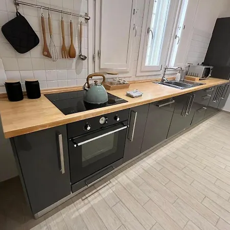 Corte Irnerio, Center *